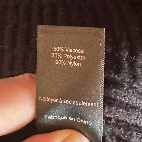 Excellent Condition, ASTR Black Ribbed Sweater Dress Puff Shoulders, Size M - Picture 13 of 13